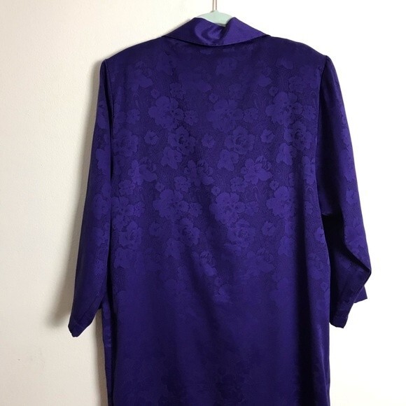 Victoria Secret Gold Tag Vintage Robe- Purple Floral- Shoulder pads- Size Small - Picture 8 of 8
